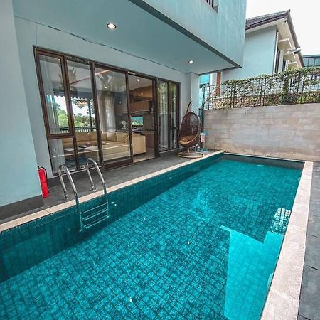 Platinum Dago Resort Villa 15Px Private Pool Bandung Bengkok Extérieur photo